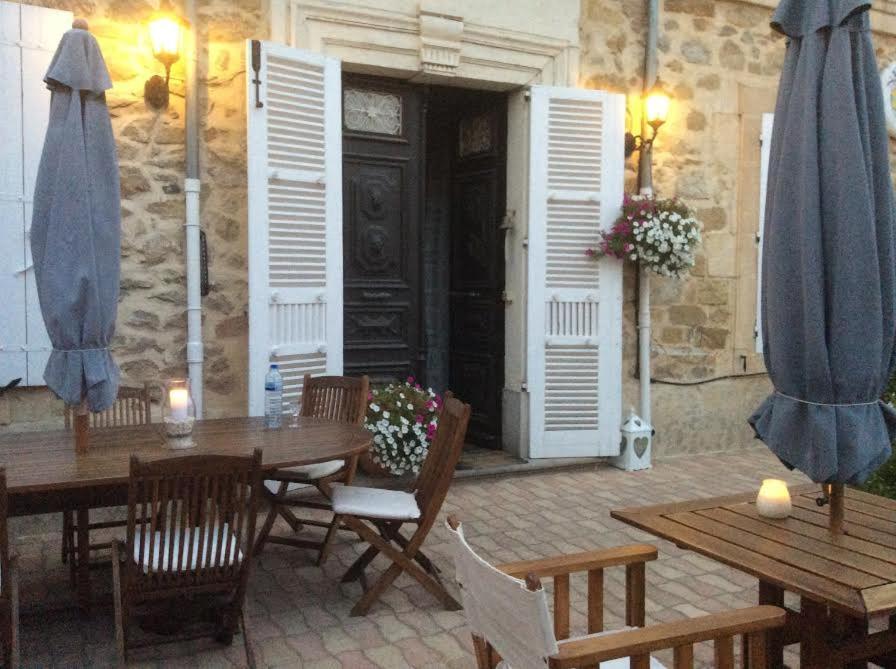 Le Neptune Le Somail Exterior foto